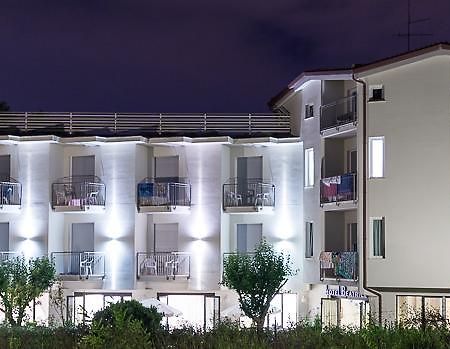 Hotel Beatrice Sirolo Exterior foto